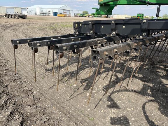 2007 John Deere 2210 Field Cultivator