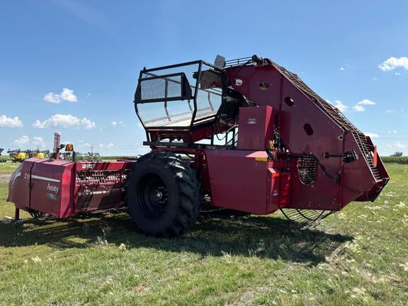 2012 Misc 2700 Beet Harvester