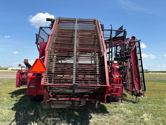 2012 Misc 2700 Beet Harvester