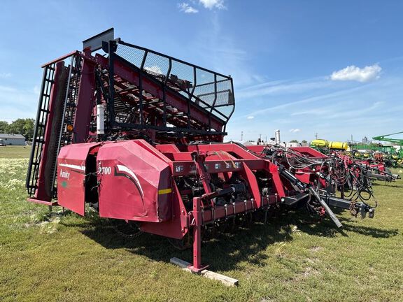 2012 Misc 2700 Beet Harvester
