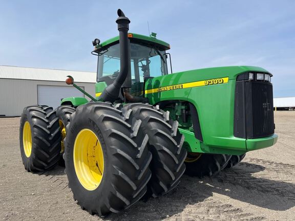 1997 John Deere 9300 Tractor 4WD