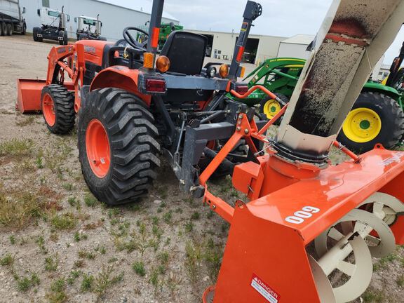 2009 Kubota B3200HSD Tractor Compact