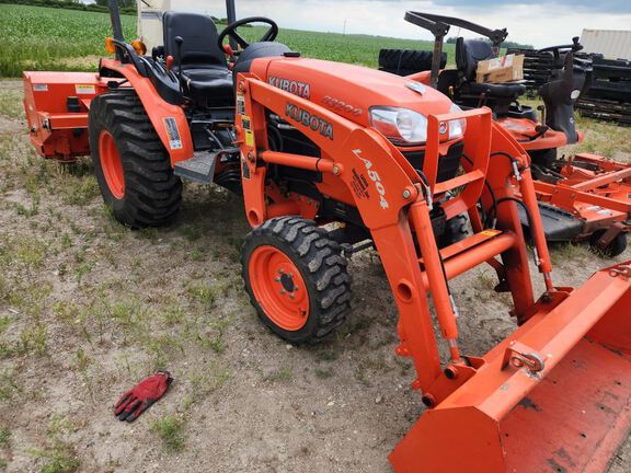 2009 Kubota B3200HSD Tractor Compact