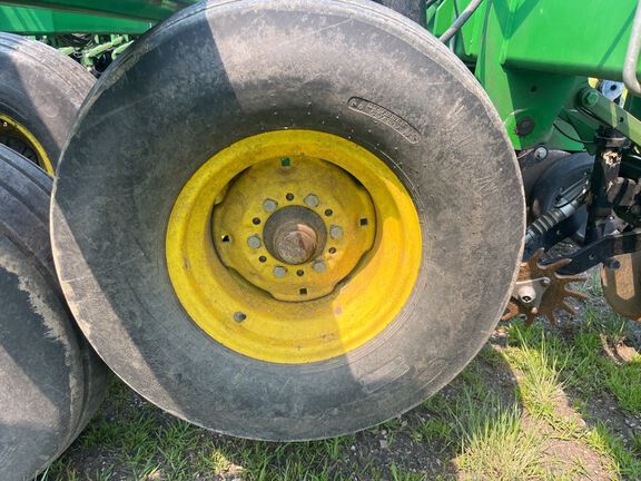 2008 John Deere DB44 Planter