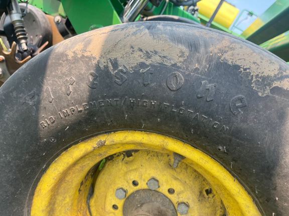 2008 John Deere DB44 Planter