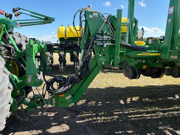 2012 John Deere 1770NT Planter