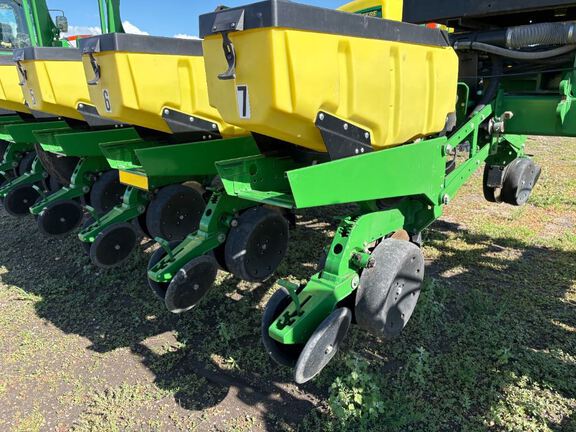 2012 John Deere 1770NT Planter