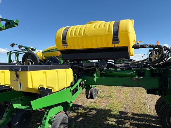 2012 John Deere 1770NT Planter