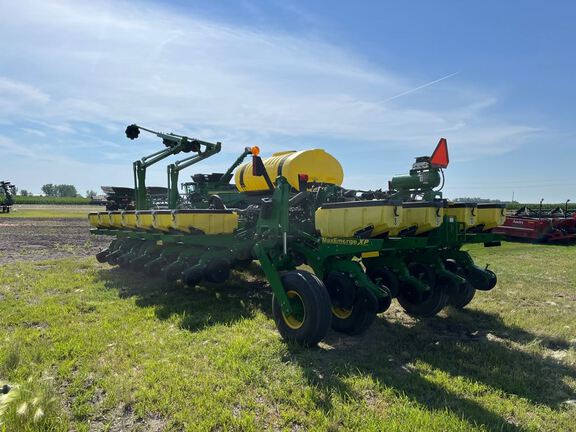 2012 John Deere 1770NT Planter