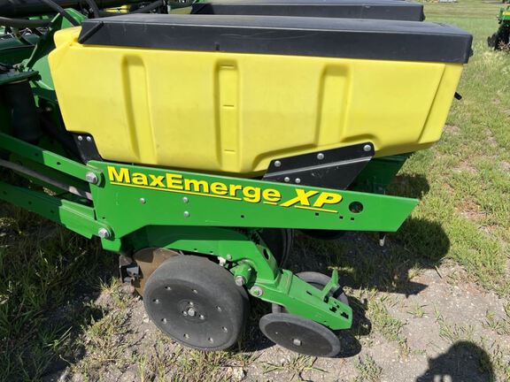 2012 John Deere 1770NT Planter