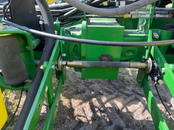 2012 John Deere 1770NT Planter