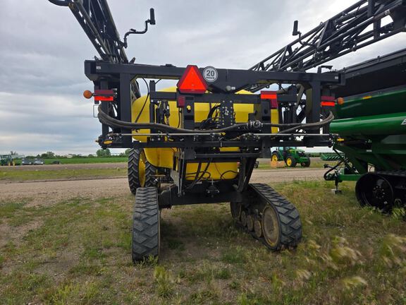 2023 Fast Distributing FS9524T Sprayer/High Clearance