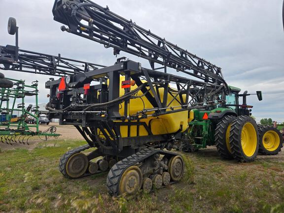 2023 Fast Distributing FS9524T Sprayer/High Clearance