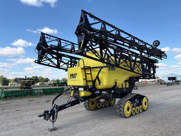 2023 Fast Distributing FS9524T Sprayer/High Clearance
