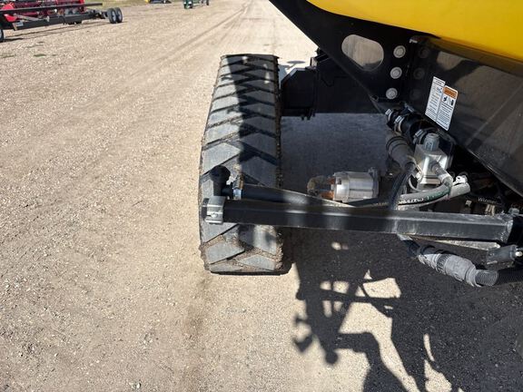 2023 Fast Distributing FS9524T Sprayer/High Clearance