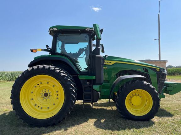 2023 John Deere 8R 250 Tractor