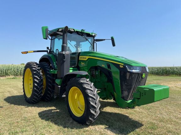 2023 John Deere 8R 250 Tractor