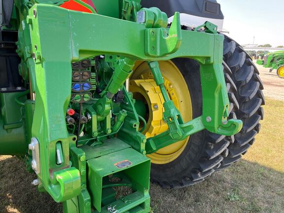 2023 John Deere 8R 250 Tractor