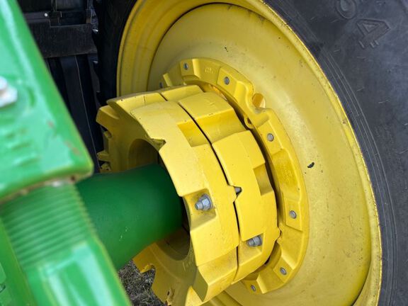 2023 John Deere 8R 250 Tractor