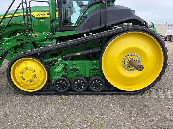 2024 John Deere 8RT 410 Tractor Rubber Track