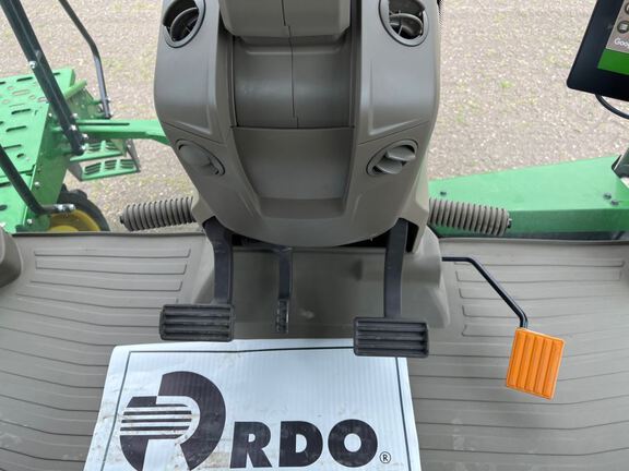 2024 John Deere 8RT 410 Tractor Rubber Track