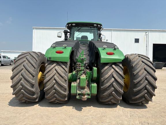 2017 John Deere 9520R Tractor 4WD