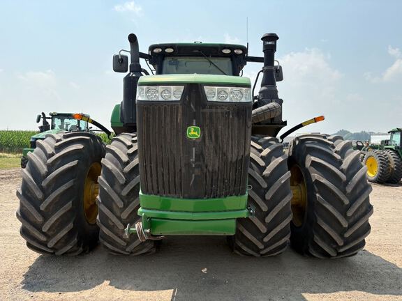2017 John Deere 9520R Tractor 4WD
