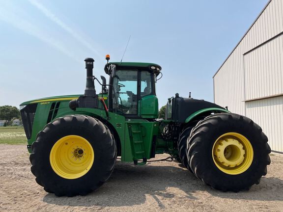2017 John Deere 9520R Tractor 4WD