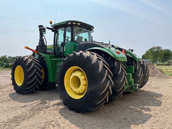 2017 John Deere 9520R Tractor 4WD
