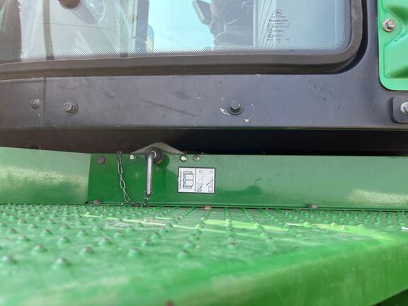 2017 John Deere 9520R Tractor 4WD