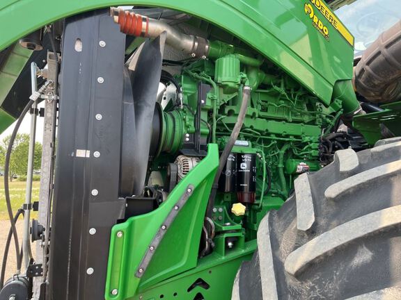 2017 John Deere 9520R Tractor 4WD