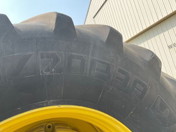 2017 John Deere 9520R Tractor 4WD