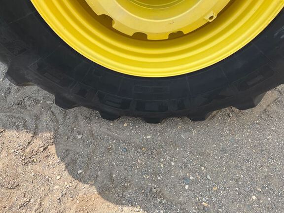 2017 John Deere 9520R Tractor 4WD