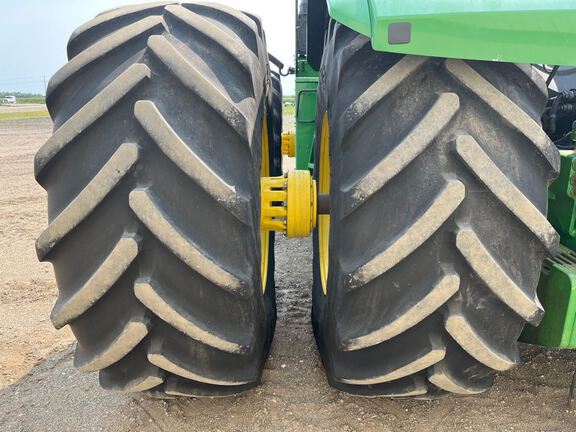 2017 John Deere 9520R Tractor 4WD