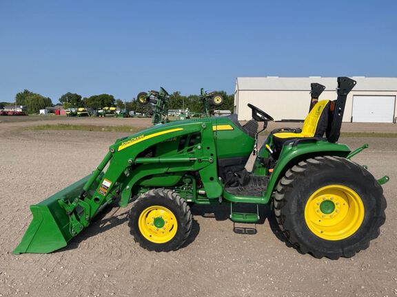 2020 John Deere 3033R Tractor Compact