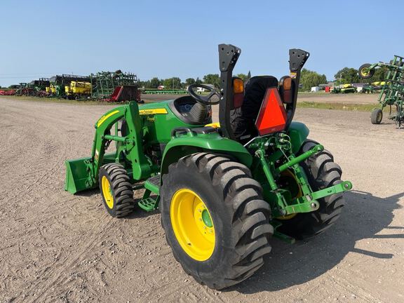 2020 John Deere 3033R Tractor Compact