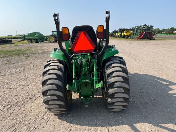 2020 John Deere 3033R Tractor Compact
