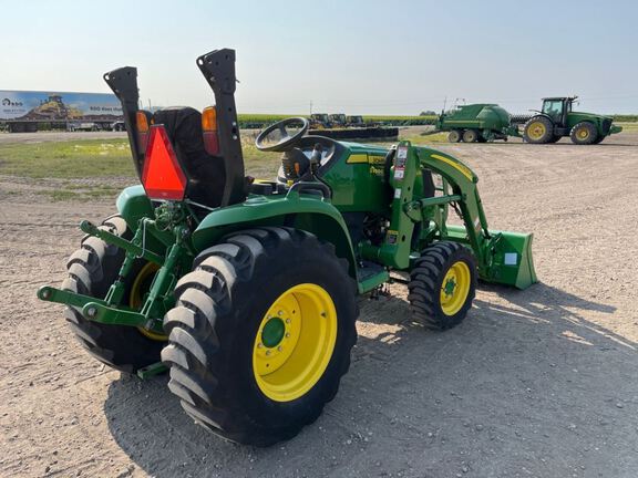 2020 John Deere 3033R Tractor Compact