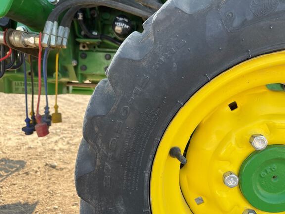 2020 John Deere 3033R Tractor Compact