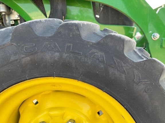 2020 John Deere 3033R Tractor Compact