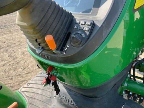 2020 John Deere 3033R Tractor Compact
