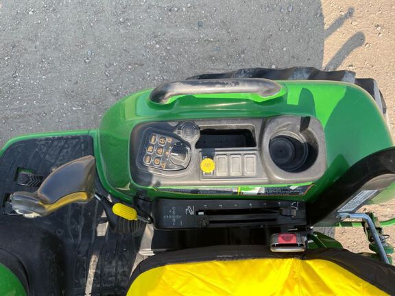 2020 John Deere 3033R Tractor Compact
