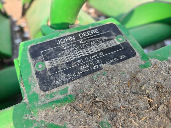 2012 John Deere 608C Header Corn Head