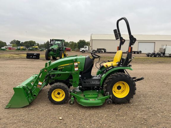 2014 John Deere 2025R Tractor Compact