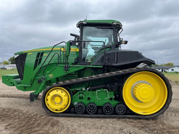 2025 John Deere 9RT 590 Tractor Rubber Track