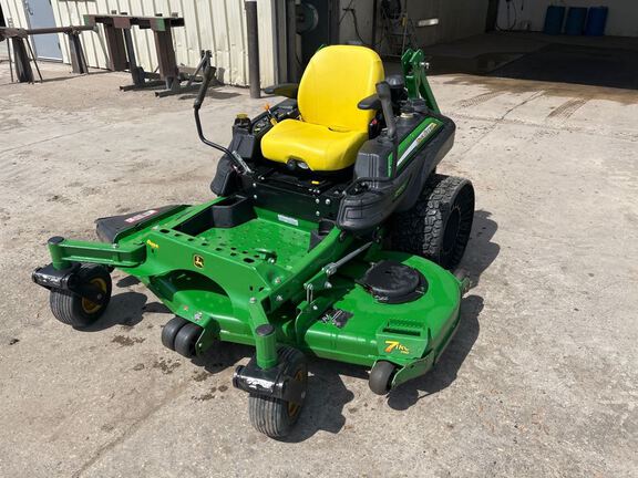 2017 John Deere Z950R Mower/Zero Turn