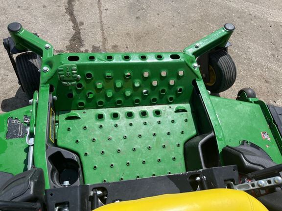 2017 John Deere Z950R Mower/Zero Turn