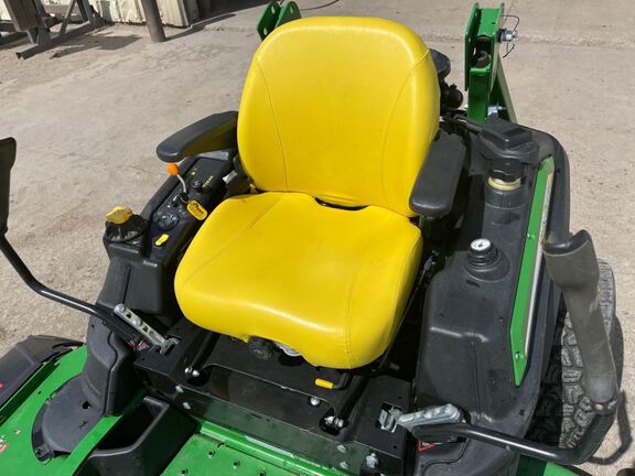 2017 John Deere Z950R Mower/Zero Turn