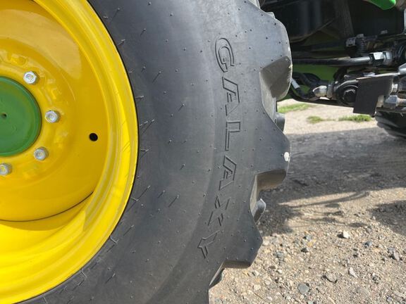 2021 John Deere 3046R Tractor Compact
