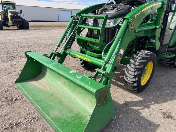 2021 John Deere 3046R Tractor Compact